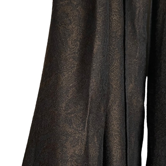 Brown Paisley Pashmina Fringed Scarf - Picture 4 of 8